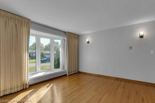 167 Sherman Street, Kingston, ON - Indoor Photo Showing Other Room