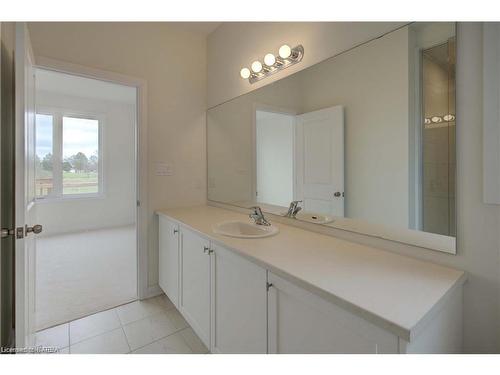 12 Oakmont Drive, Bath, ON - Indoor Photo Showing Bathroom