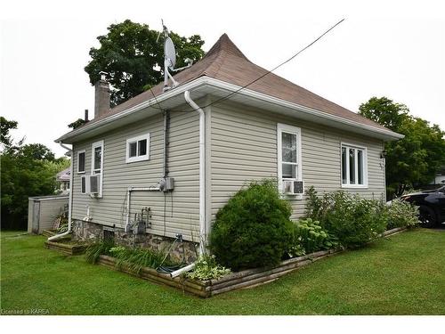 55 Birch Street, Gananoque, ON - Outdoor