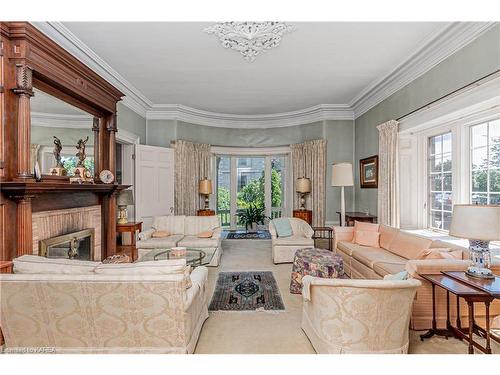 5 Emily Street, Kingston, ON - Indoor Photo Showing Living Room With Fireplace