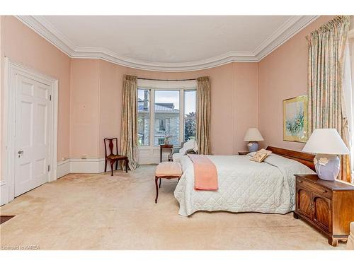 5 Emily Street, Kingston, ON - Indoor Photo Showing Bedroom