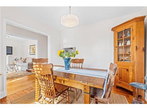 4 Montgomery Boulevard, Kingston, ON - Indoor Photo Showing Dining Room