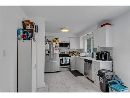 601 Gavin Court, Kingston, ON - Indoor Photo Showing Kitchen With Stainless Steel Kitchen