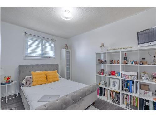 859 Cunningham Crescent, Brockville, ON - Indoor Photo Showing Bedroom