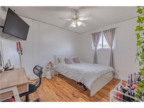 859 Cunningham Crescent, Brockville, ON - Indoor Photo Showing Bedroom