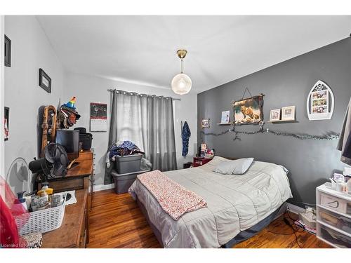 796 Portsmouth Avenue, Kingston, ON - Indoor Photo Showing Bedroom