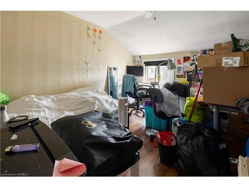 242 Colborne Street, Kingston, ON - Indoor Photo Showing Bedroom