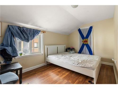 242 Colborne Street, Kingston, ON - Indoor Photo Showing Bedroom