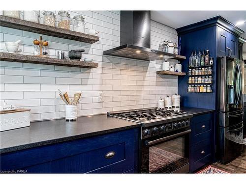 4422 Highway 15, Kingston, ON - Indoor Photo Showing Kitchen