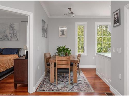 4422 Highway 15, Kingston, ON - Indoor Photo Showing Dining Room