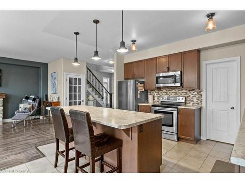 2617 Delmar St, Kingston, ON - Indoor Photo Showing Kitchen