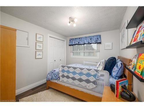 87 Sunset Boulevard, Kingston, ON - Indoor Photo Showing Bedroom