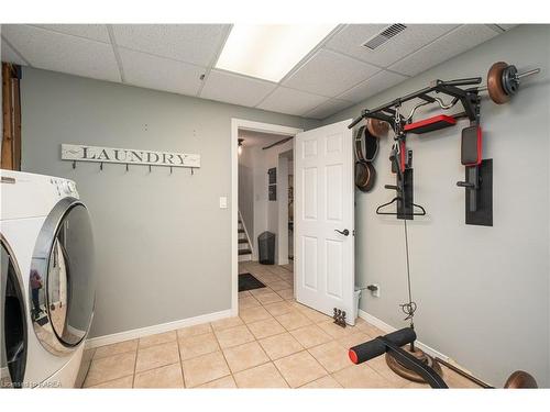 87 Sunset Boulevard, Kingston, ON - Indoor Photo Showing Laundry Room