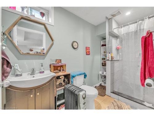 1001 Field Court, Cobourg, ON - Indoor Photo Showing Bathroom