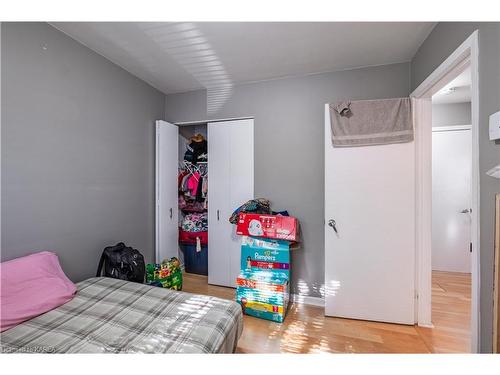 21 Cherry Street, Kingston, ON - Indoor Photo Showing Other Room