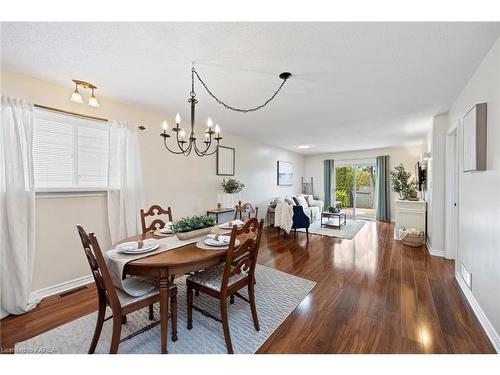 802 Peachwood Street, Kingston, ON - Indoor Photo Showing Dining Room