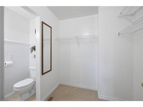 802 Peachwood Street, Kingston, ON - Indoor Photo Showing Bathroom