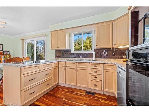 134 Union Road, Lansdowne, ON - Indoor Photo Showing Kitchen