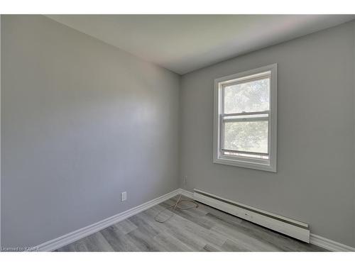 260 Eunice Street, Kingston, ON - Indoor Photo Showing Other Room