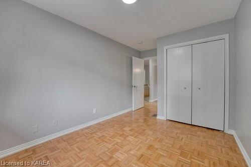 1-151 Dauphin Avenue, Kingston, ON - Indoor Photo Showing Other Room