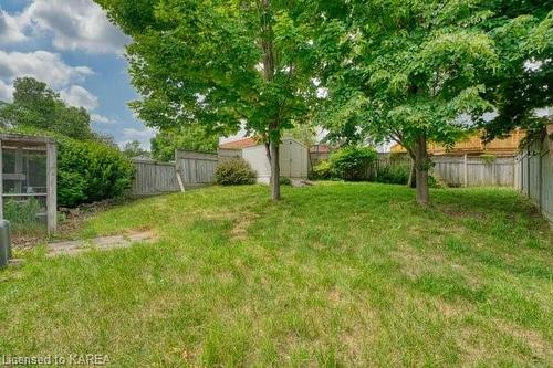 1-151 Dauphin Avenue, Kingston, ON - Outdoor With Backyard