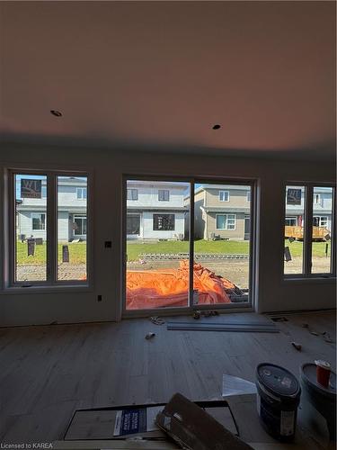 206 Superior Drive, Amherstview, ON - Indoor Photo Showing Other Room