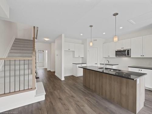 1840 Cinderhill Street, Kingston, ON - Indoor Photo Showing Kitchen With Double Sink With Upgraded Kitchen