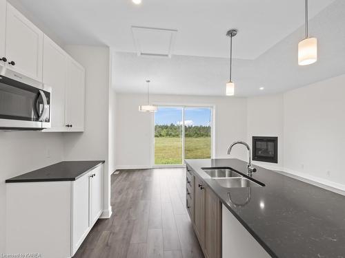 1840 Cinderhill Street, Kingston, ON - Indoor Photo Showing Kitchen With Double Sink