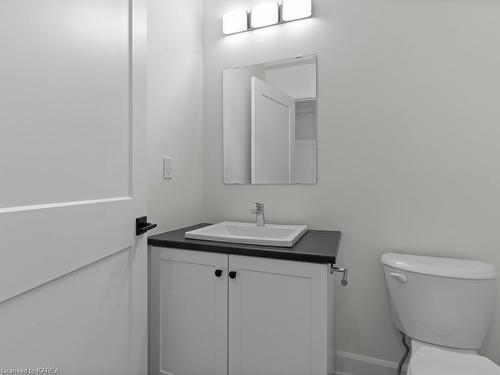 1832 Cinderhill Street, Kingston, ON - Indoor Photo Showing Bathroom