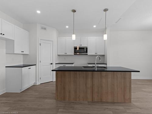 1832 Cinderhill Street, Kingston, ON - Indoor Photo Showing Kitchen