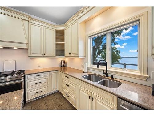 4744 Bath Road, Loyalist Township, ON - Indoor Photo Showing Kitchen With Double Sink