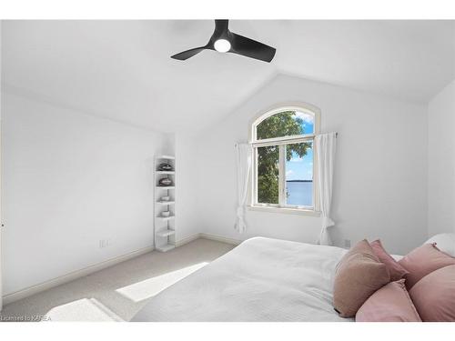 4744 Bath Road, Loyalist Township, ON - Indoor Photo Showing Bedroom