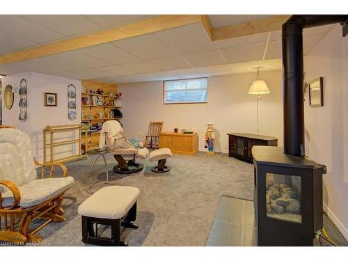 300 Academy Street, Bath, ON - Indoor Photo Showing Basement