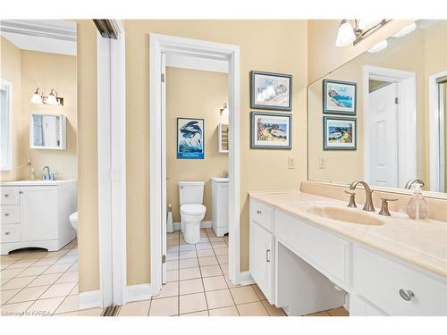 1733 Hitchcock Drive, Inverary, ON - Indoor Photo Showing Bathroom