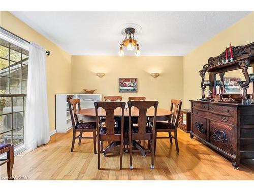 1733 Hitchcock Drive, Inverary, ON - Indoor Photo Showing Dining Room