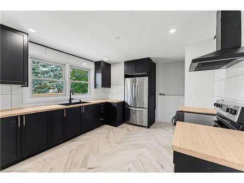 1218 Johnson Street, Kingston, ON - Indoor Photo Showing Kitchen