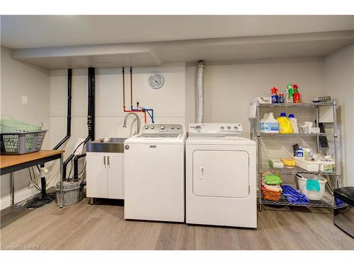 135 Factory Lane Lane, Bath, ON - Indoor Photo Showing Laundry Room