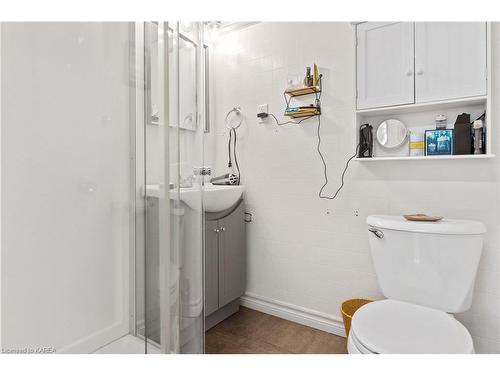 1182 Queensland Place, Brockville, ON - Indoor Photo Showing Bathroom