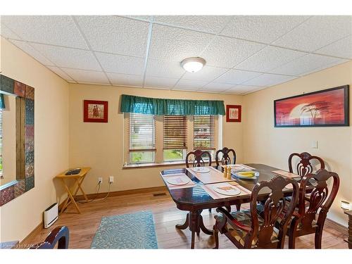 1304 Old Wilton Road, Odessa, ON - Indoor Photo Showing Dining Room