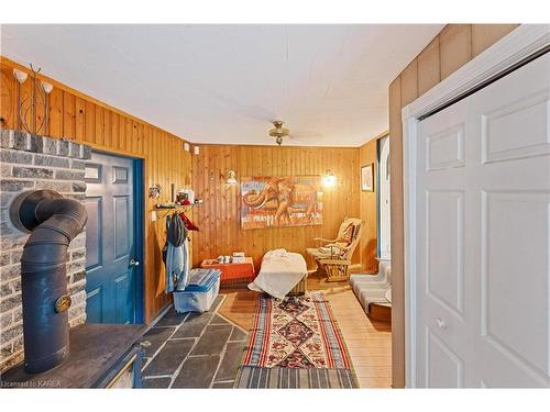 1304 Old Wilton Road, Odessa, ON - Indoor Photo Showing Other Room