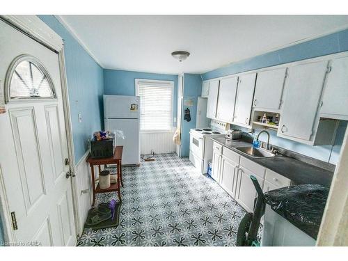 76-78 North Street, Kingston, ON - Indoor Photo Showing Kitchen