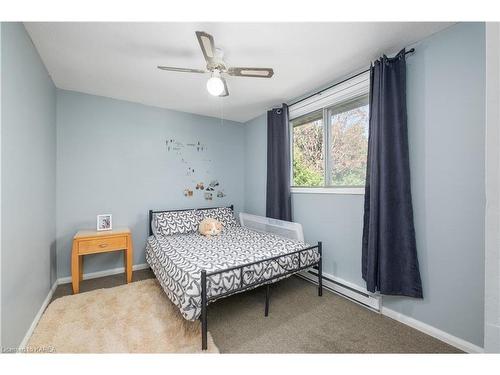 840 Milford Drive, Kingston, ON - Indoor Photo Showing Bedroom