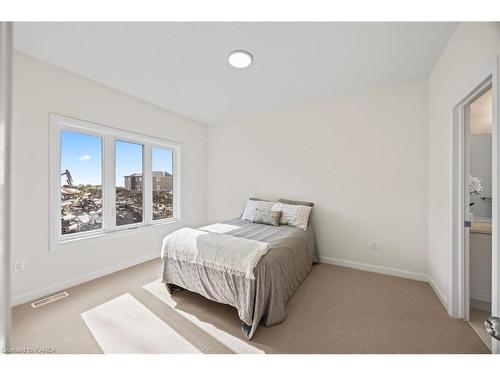 165 Purdy Road, Bath, ON - Indoor Photo Showing Bedroom