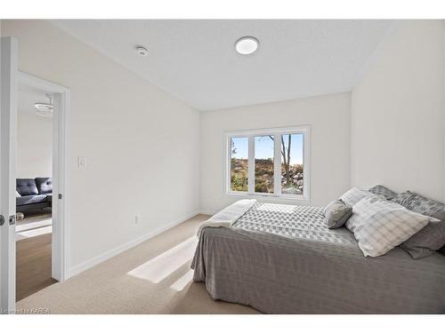 165 Purdy Road, Bath, ON - Indoor Photo Showing Bedroom