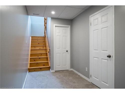 222 Parish Road, Westport, ON - Indoor Photo Showing Other Room