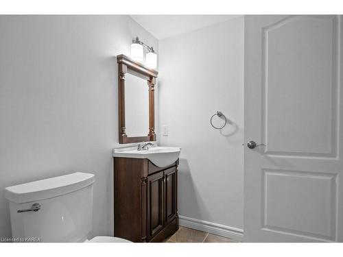 71 Mccabe Street, Napanee, ON - Indoor Photo Showing Bathroom