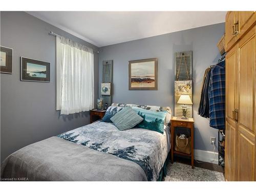 286 Nelson Street, Kingston, ON - Indoor Photo Showing Bedroom