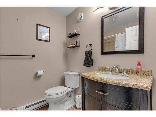 5844 Wilmer Road, Perth Road Village, ON - Indoor Photo Showing Bathroom