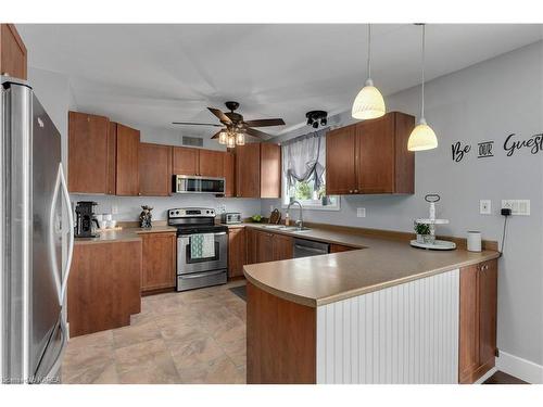 5844 Wilmer Road, Perth Road Village, ON - Indoor Photo Showing Kitchen