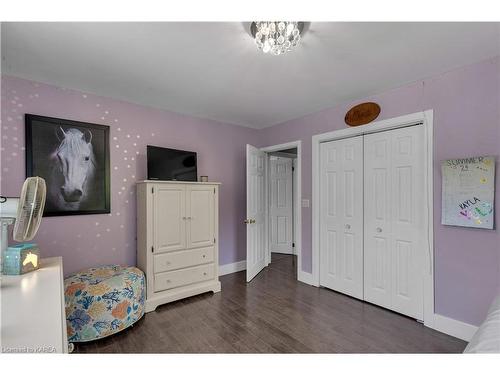 5844 Wilmer Road, Perth Road Village, ON - Indoor Photo Showing Bedroom